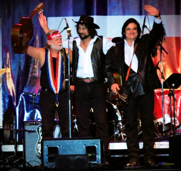 The Highwaymen Live - Michael Moore, August Manley, Bennie Wheels
